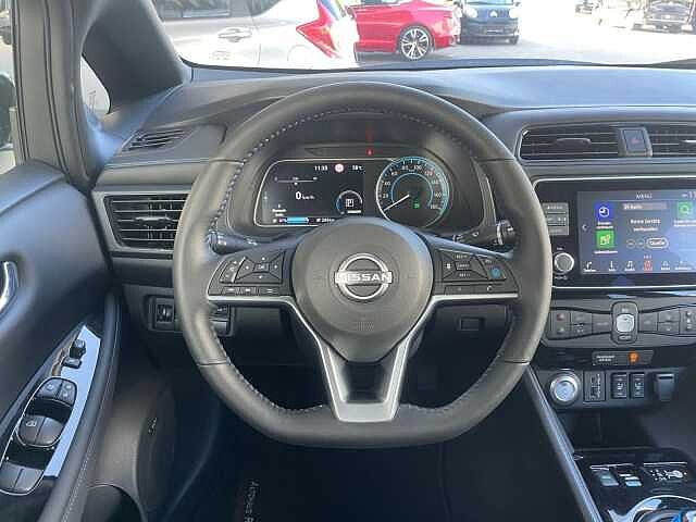Nissan Leaf 39 kWh LED 360&deg; Kamera Navi Klima Tekna 360