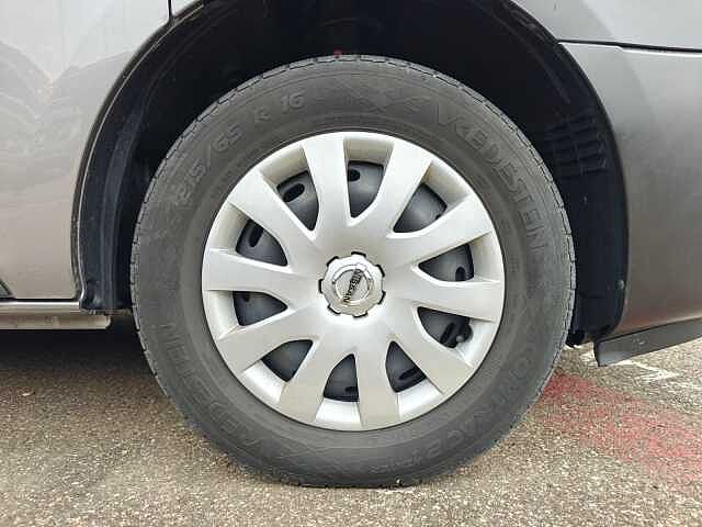 Nissan NV300 L1H1 2,7 dCi 145 - Comfort / Turboschaden