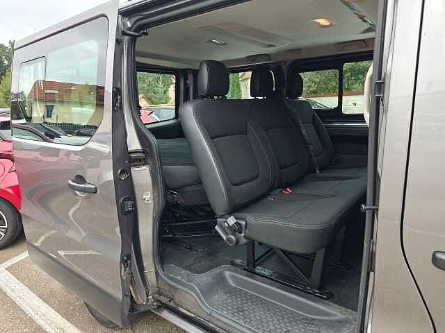 Nissan NV300 L1H1 2,7 dCi 145 - Comfort / Turboschaden