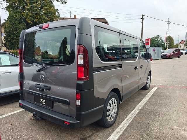 Nissan NV300 L1H1 2,7 dCi 145 - Comfort / Turboschaden