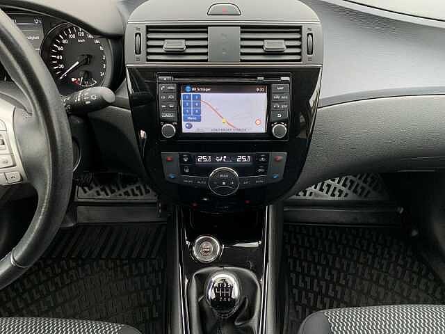 Nissan Pulsar 1.2 N-Tec / JBL Soundsystem mit Subwoofer