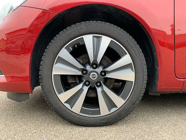 Nissan Pulsar 1.2 N-Tec / JBL Soundsystem mit Subwoofer