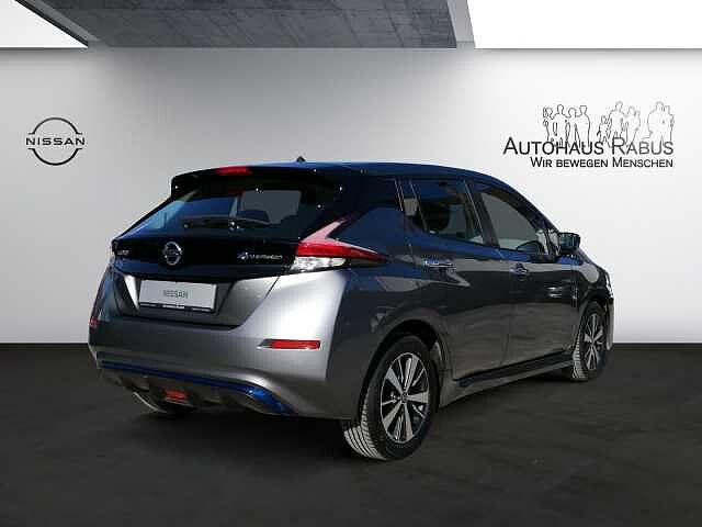 Nissan Leaf Acenta 40 KWh 150 PS Navi Sitzheiz. R-Kamera Acenta 40 KWh 150 PS Navi Sitzheiz. R-Kamera