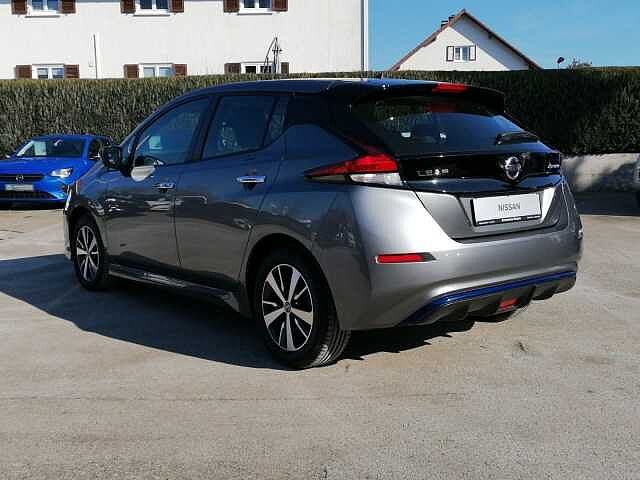Nissan Leaf Acenta 40 KWh 150 PS Navi Sitzheiz. R-Kamera Acenta 40 KWh 150 PS Navi Sitzheiz. R-Kamera