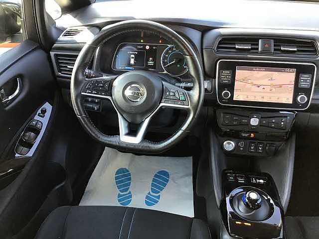 Nissan Leaf 40 kWh Automatik - N-Connecta - Navi, 360&deg;