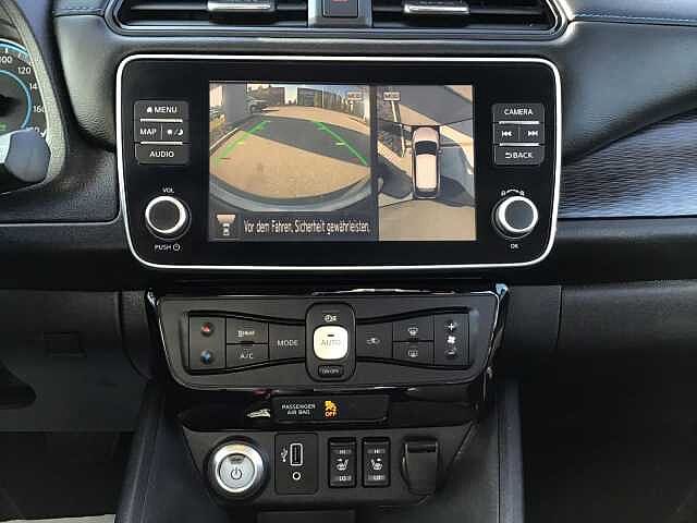 Nissan Leaf 40 kWh Automatik - N-Connecta - Navi, 360&deg;