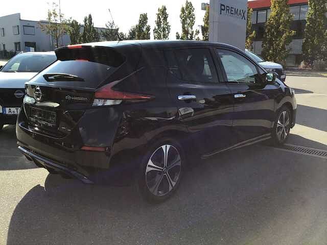 Nissan Leaf 40 kWh Automatik - N-Connecta - Navi, 360&deg;