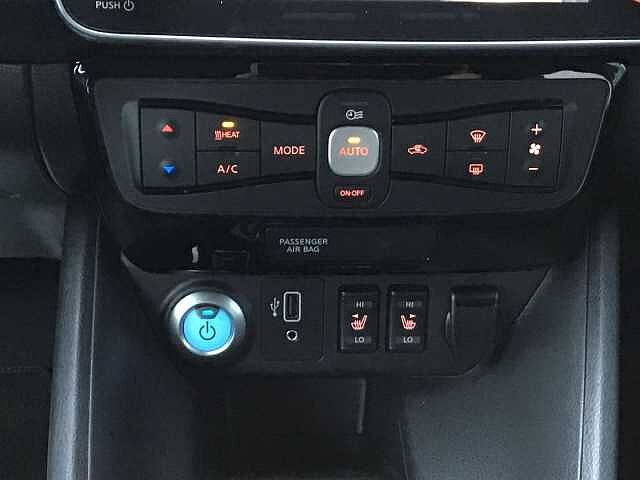 Nissan Leaf Acenta 40KW/h - Winterpaket, 360&deg;