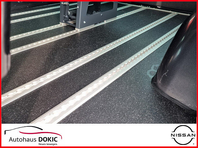 Nissan NV300 Kombi AT TEKNA MobiTEC Lightfloor 3Einzsitz Kombi AT TEKNA MobiTEC Lightfloor 3Einzsitz