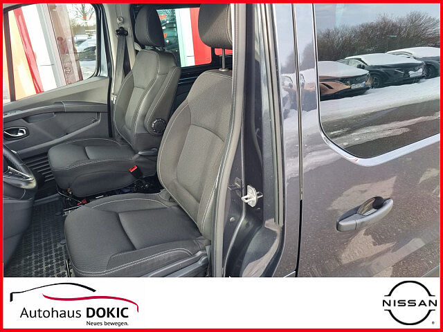 Nissan NV300 Kombi AT TEKNA MobiTEC Lightfloor 3Einzsitz Kombi AT TEKNA MobiTEC Lightfloor 3Einzsitz