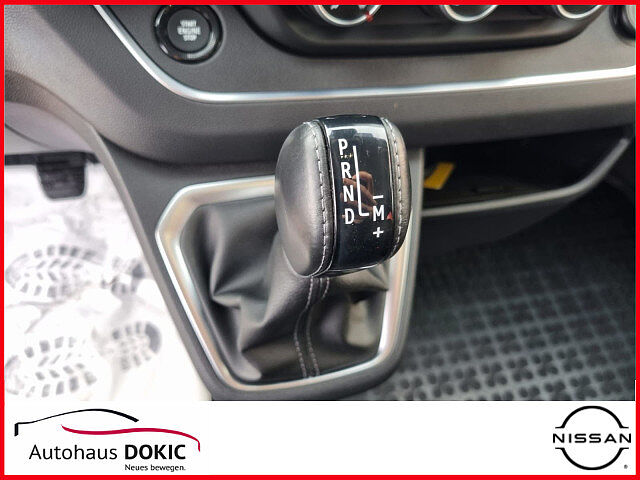 Nissan NV300 Kombi AT TEKNA MobiTEC Lightfloor 3Einzsitz Kombi AT TEKNA MobiTEC Lightfloor 3Einzsitz