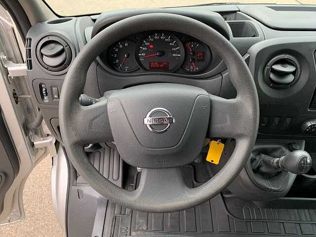 Nissan NV400 L2H2 FWD  - Pro L2H2 FWD  - Pro