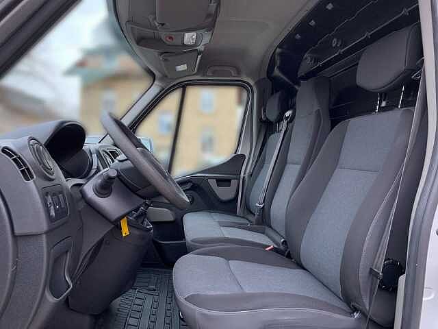 Nissan NV400 L2H2 FWD  - Pro L2H2 FWD  - Pro