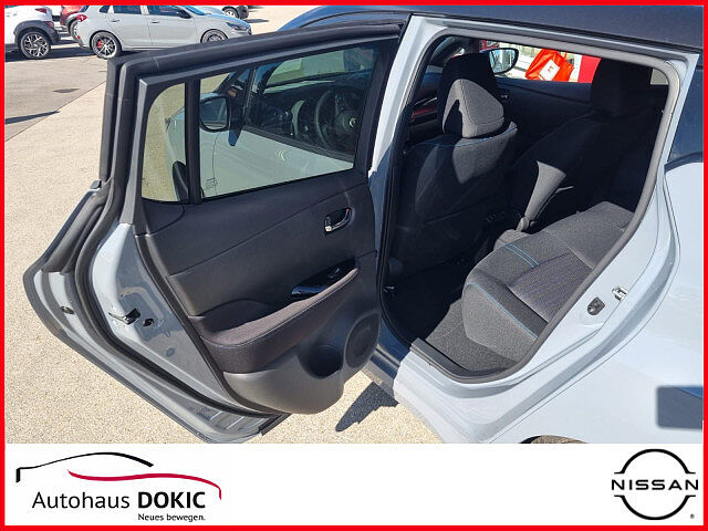 Nissan Leaf N-Connecta 150PS 39kWh Elektro AT Win LED N-Connecta 150PS 39kWh Elektro AT Win LED