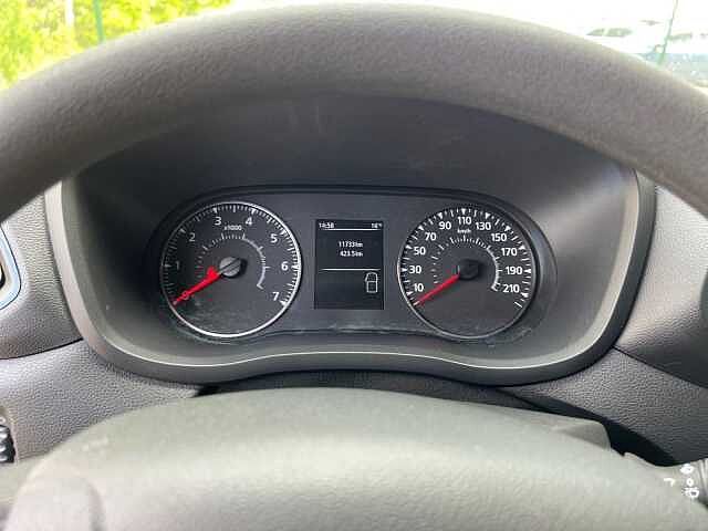 Nissan Interstar AHK KLIMA USB Tempomat