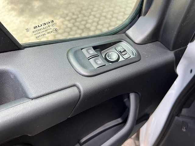 Nissan Interstar AHK KLIMA USB Tempomat