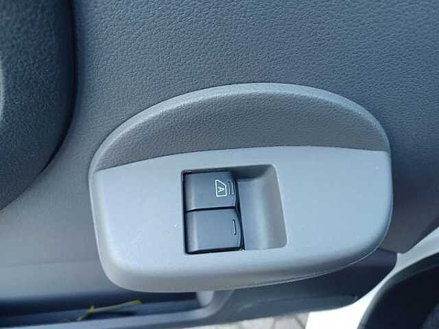 Nissan e-NV200 NISSAN e-NV200 (ME1) EVALIA-Optionspaket 5 Sitze Option: Winterpaket EVALIA 5 Sitze Winterpaket