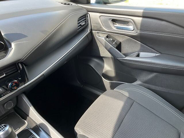 Nissan Qashqai 1.3 DIG-T Acenta 360 Grad Kamera Winter