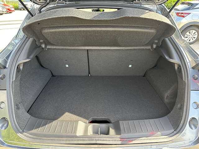 Nissan JUKE 1.6 HYBRID 143 PS 4AMT TEKNA 360&deg; Rundumsicht  Sitzheizung-vorne 19&#039;LM-Felg 19&#039;LM-Felgen