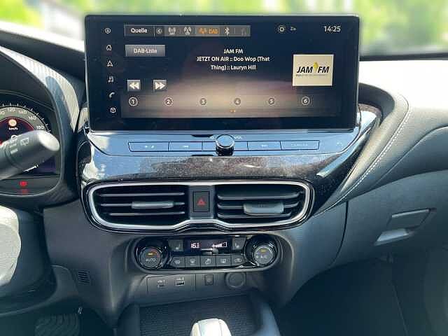 Nissan JUKE 1.6 HYBRID 143 PS 4AMT TEKNA 360&deg; Rundumsicht  Sitzheizung-vorne 19&#039;LM-Felg 19&#039;LM-Felgen