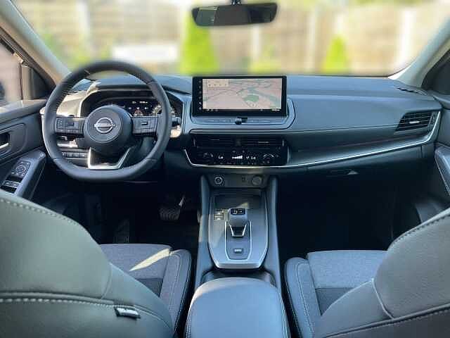 Nissan QASHQAI 1.3 MHEV 158PS (AT) N-CONNECTA Head-up-Display Elekt. Heckklappe Beheizb 1.3 MHEV 158PS (AT) N-CONNECTA Head-up-Display Elekt. Heckklappe Beheizbare Fron