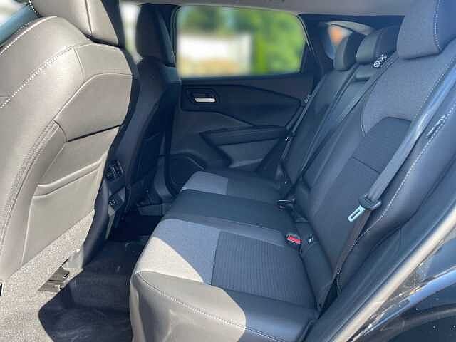 Nissan QASHQAI 1.3 MHEV 158PS (AT) N-CONNECTA Head-up-Display Elekt. Heckklappe Beheizb 1.3 MHEV 158PS (AT) N-CONNECTA Head-up-Display Elekt. Heckklappe Beheizbare Fron