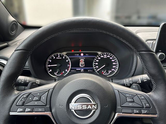 Nissan JUKE AT N-CONNECTA WINTERPAK*LED*NAV*CARPL*ALLW AT N-CONNECTA WINTERPAK*LED*NAV*CARPL*ALLW