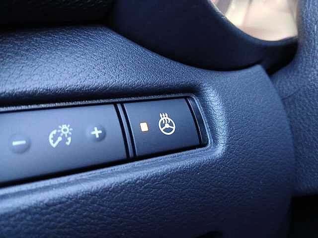 Nissan JUKE 1.6 HYBRID 143 PS 4AMT N-CONNECTA