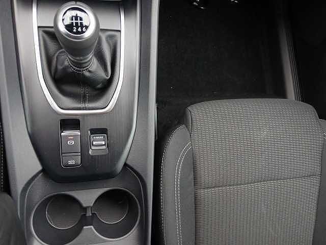 Nissan QASHQAI MY24 1.3 DIG-T MHEV 140 PS MT Acenta NC Winter ACENTA