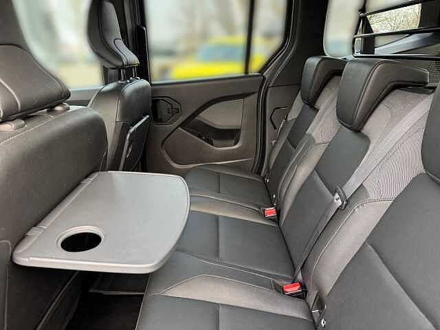 Nissan TOWNSTAR TEKNA SHZ KFRAUMWANNE ALLWETTER LEDER