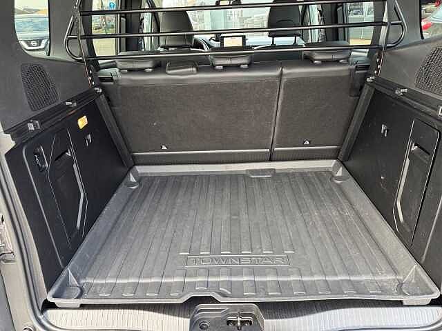 Nissan TOWNSTAR TEKNA SHZ KFRAUMWANNE ALLWETTER LEDER