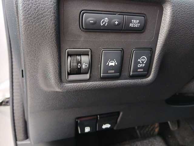 Nissan MICRA N-DESIGN AT NAVI KAM SHZ TEMP