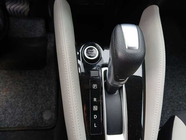 Nissan MICRA N-DESIGN AT NAVI KAM SHZ TEMP