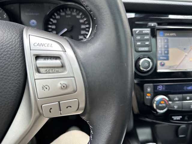 Nissan QASHQAI 1.6 DIG-T 6MT 4x2 NAVI 360&deg; PANO AHK SHZ N-CONNECTA