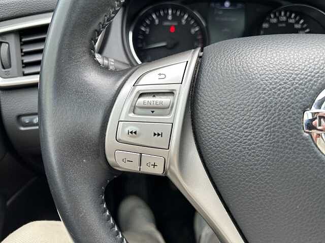 Nissan QASHQAI 1.6 DIG-T 6MT 4x2 NAVI 360&deg; PANO AHK SHZ N-CONNECTA