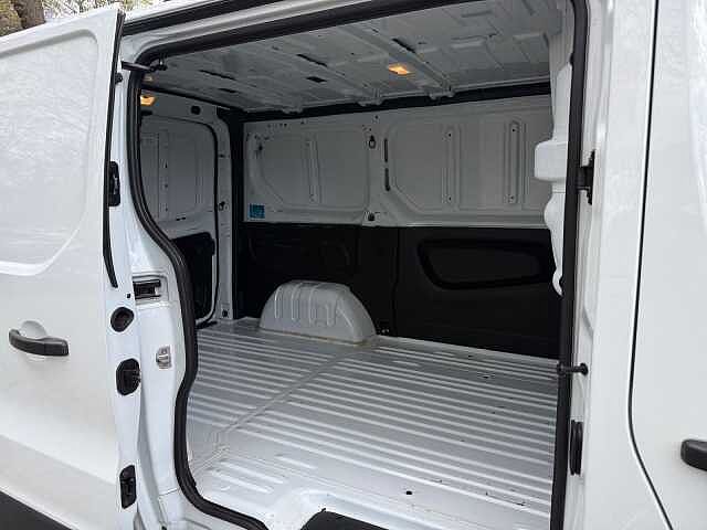 Nissan NV300 Kasten L1H1 2,7t MT COM Comfort