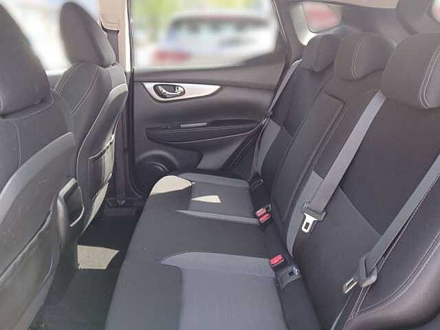 Nissan QASHQAI N-CONNECTA LED*BF*Navi*Kamera*SHZ*