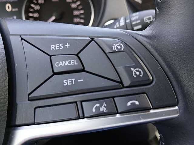 Nissan QASHQAI N-CONNECTA LED*BF*Navi*Kamera*SHZ*