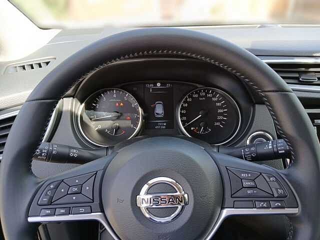 Nissan QASHQAI N-CONNECTA LED*BF*Navi*Kamera*SHZ*