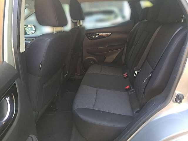 Nissan QASHQAI 1.2 DIG-T Xtronic 4x2 N-Connecta *Navi* *Kamera* *Shz*