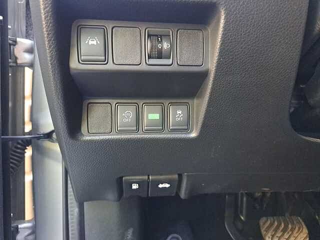 Nissan QASHQAI 1.2 DIG-T Xtronic 4x2 N-Connecta *Navi* *Kamera* *Shz*