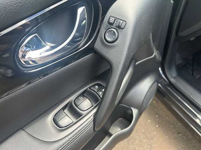 Nissan QASHQAI TEKNA 1.6 DIG-T SHZ NAVI PANO SHZ 360&deg;