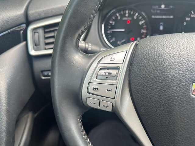 Nissan QASHQAI TEKNA 1.6 DIG-T SHZ NAVI PANO SHZ 360&deg;