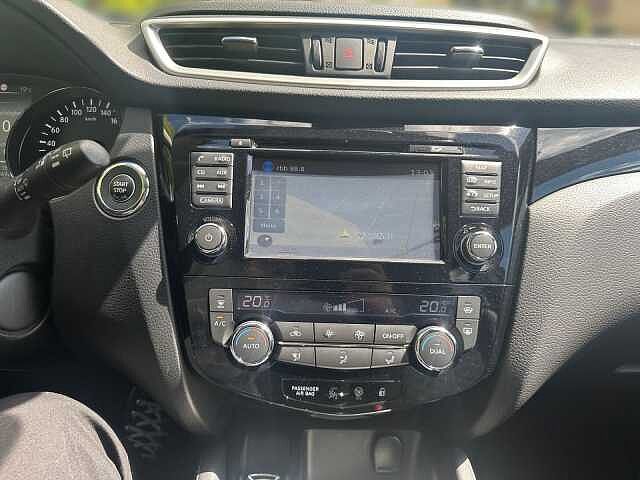 Nissan QASHQAI TEKNA 1.6 DIG-T SHZ NAVI PANO SHZ 360&deg;