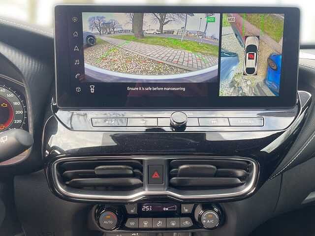 Nissan JUKE 1.0 DIG-T 114 PS 6MT TEKNA Bose BFS