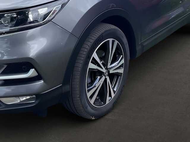 Nissan QASHQAI ZAMA 1.3 DIG-T 140 PS PANO NAVI ZAMA