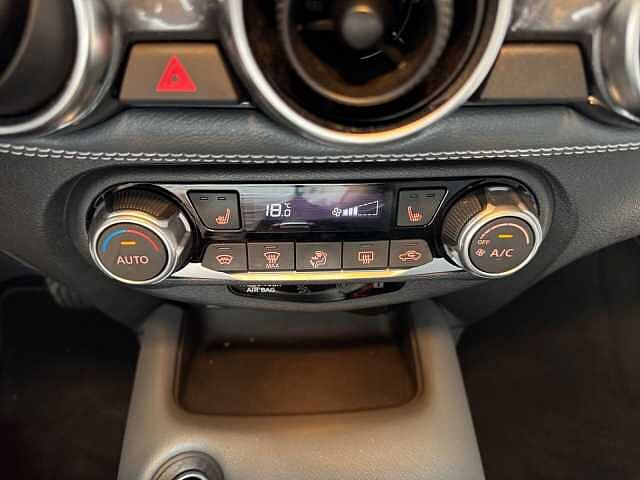 Nissan JUKE N-CONNECTA AT *KAMERA*NAVI*SHZ*ALLWETTER*