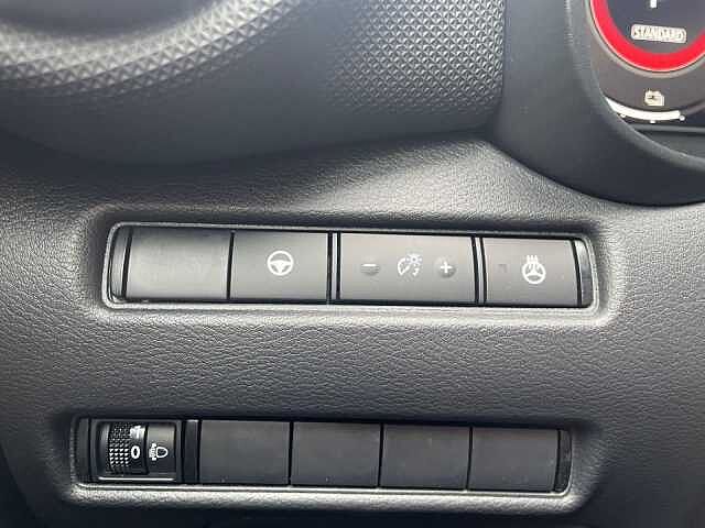 Nissan JUKE 1.6 HYBRID 143 PS 4AMT N-CONNECTA  Navi Carplay Lenkrad-/ Sitzheizung vorn