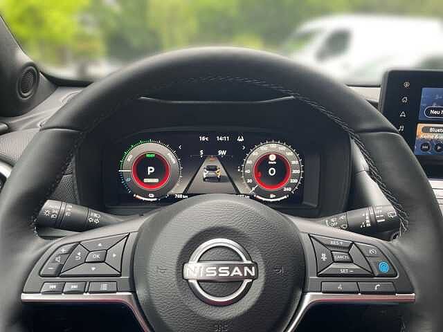 Nissan JUKE 1.6 HYBRID 143 PS 4AMT N-CONNECTA  Navi Carplay Lenkrad-/ Sitzheizung vorn