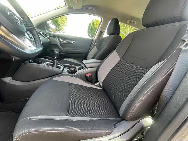 Nissan QASHQAI 1.3 DIGT 140 PS SHIRO NAVI AC KAMERA SHZ ACENTA